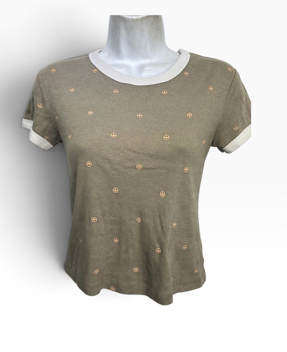 arizona jeans smiley face shirt Size M